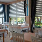 Hotel Adalya Oeznil