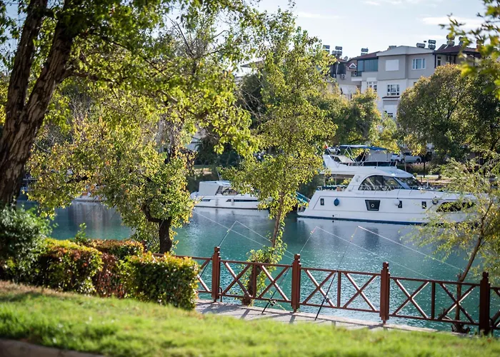 Hotel Adalya Oeznil 2*