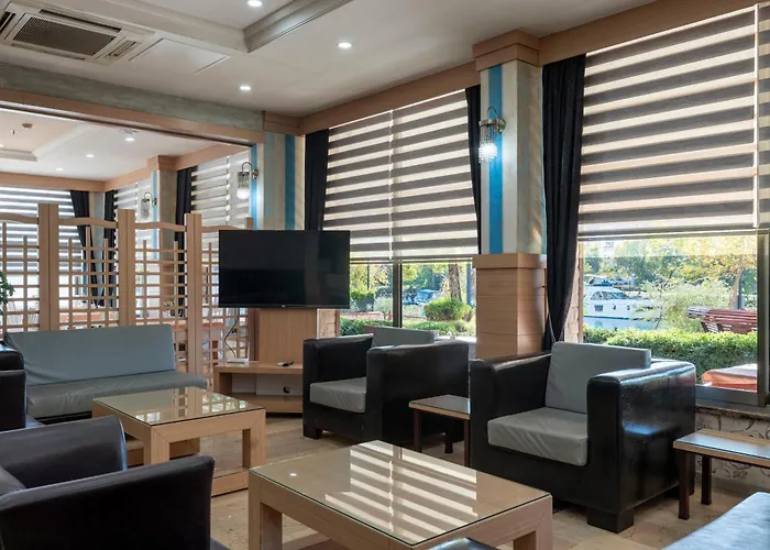 Adalya Oeznil Hotel 2*