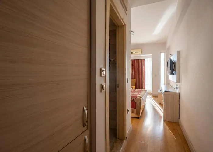 Hotel Adalya Oeznil 2*